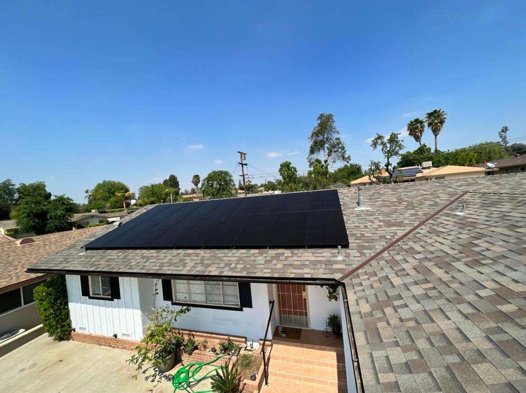 solar panel installers solar panel installers in Bakersfield, CA Bakersfield solar panel installers installing solar panels professional solar panel installer Solar Panel Installation